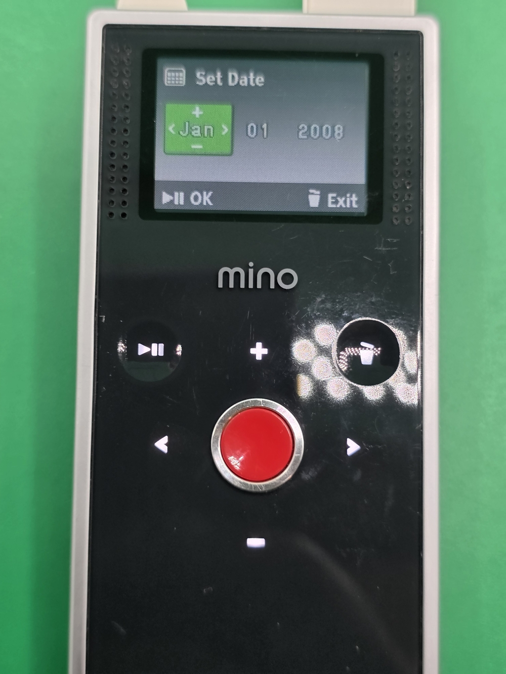 Video Mino 60 Min (Model F360W) Pocket Camcorder - White/Silver